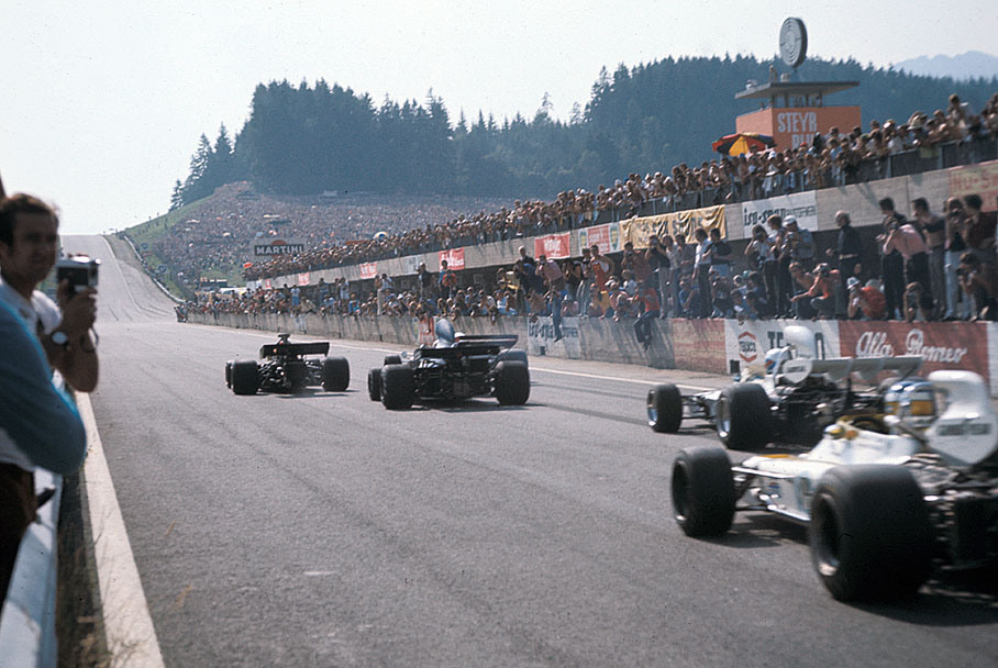 Start of the Austrian GP 1972, later winner Emerson Fittipaldi on Lotus-Cosworth 72D starts from pole position