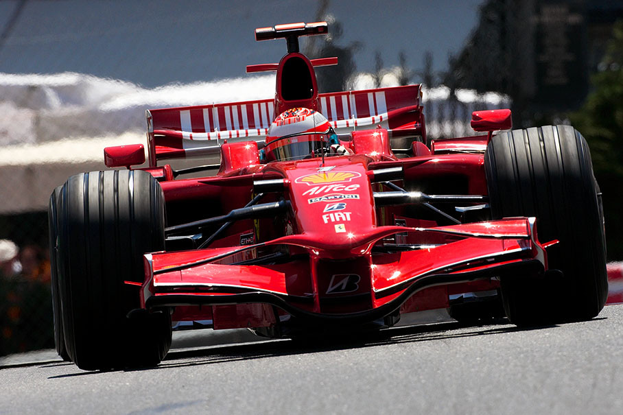 Ferrari driver Kimi Raikkonen in front of the terrace of L´Hôtel de Paris