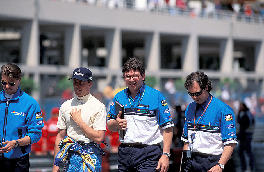 Benetton driver JJ Lehto, technical director Ross Brawn and track engineer Frank Dernie