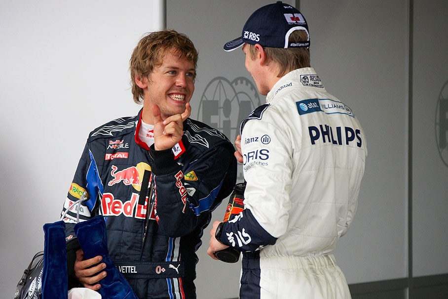 Second qualifier Sebastian Vettel shows the gap to polesetter Nico Hulkenberg