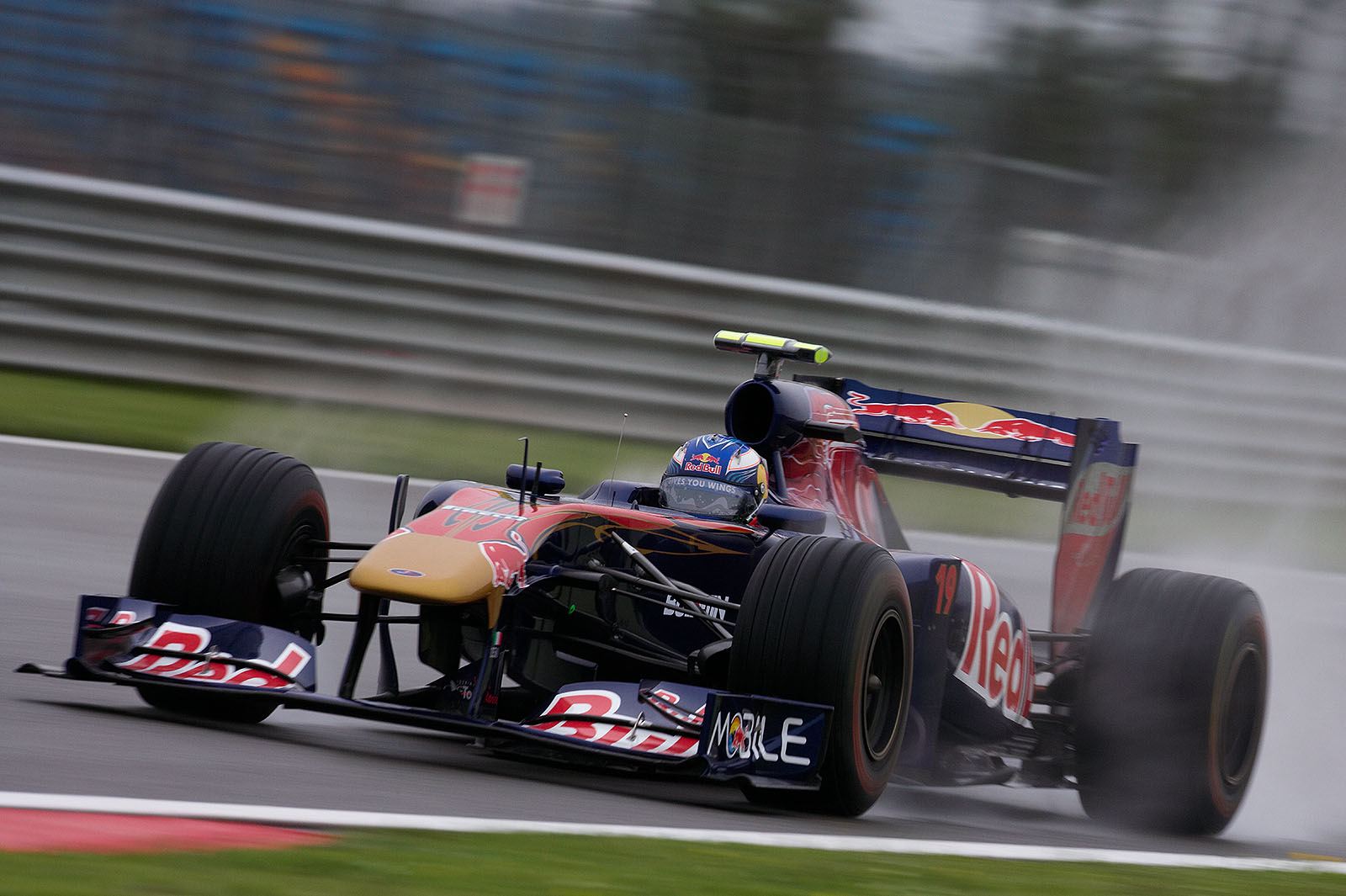 Toroo Rosso's third driver Daniel Ricciardo