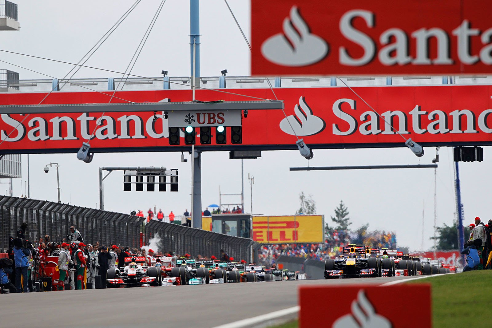A crowded grid before formation lap