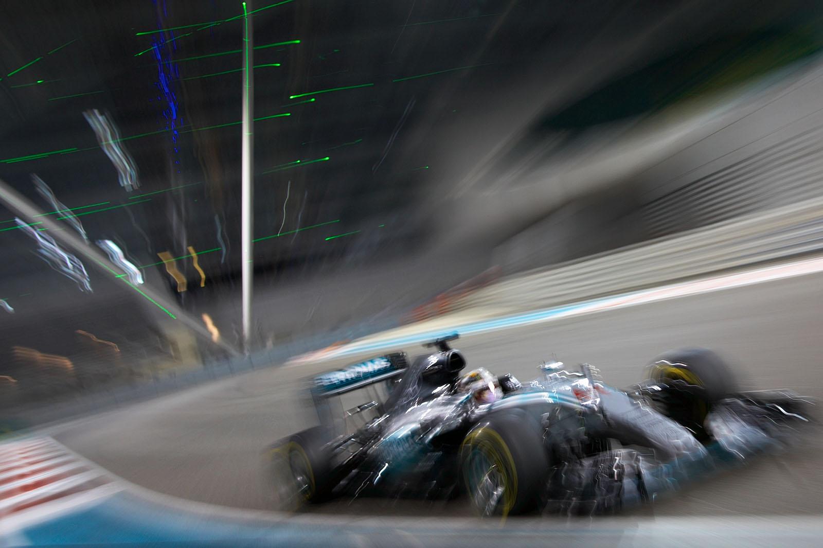 Lewis Hamilton, Mercedes, during the closing laps of the Abu Dhabi Grand Prix, 2015