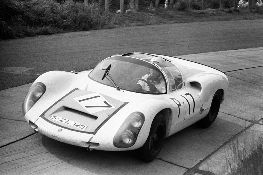 The winning Porsche 910 007 S-ZL 123 driven by Udo Schütz (D) and Joe Buzzetta (USA)