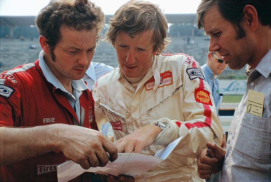 Jochen Rindt with his chief mechanic at Lotus Eddie Dennis (left) and Cosworth engineer Dick Scammell, during practice for the German Grand Prix 1970 at Hockenheim