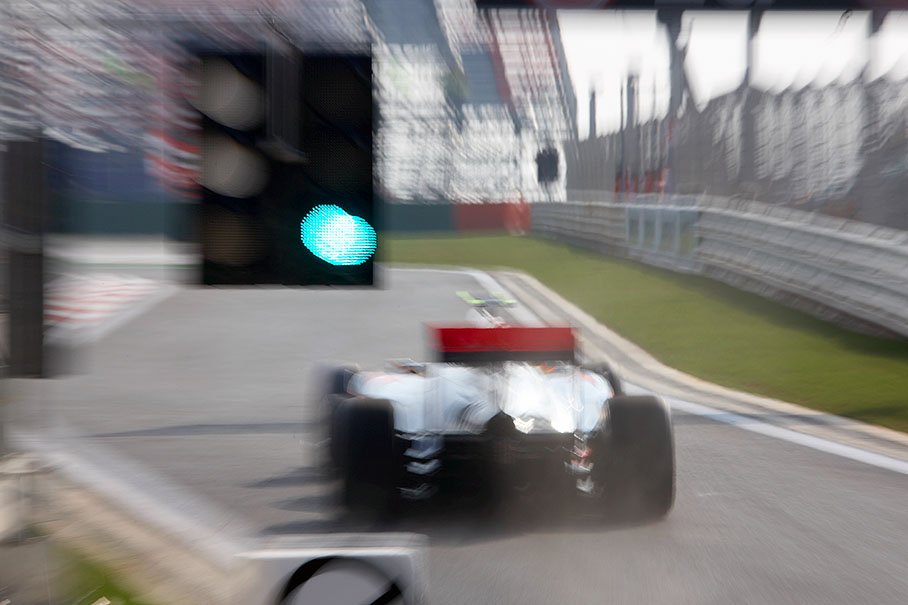 Green lights at pit lane exit