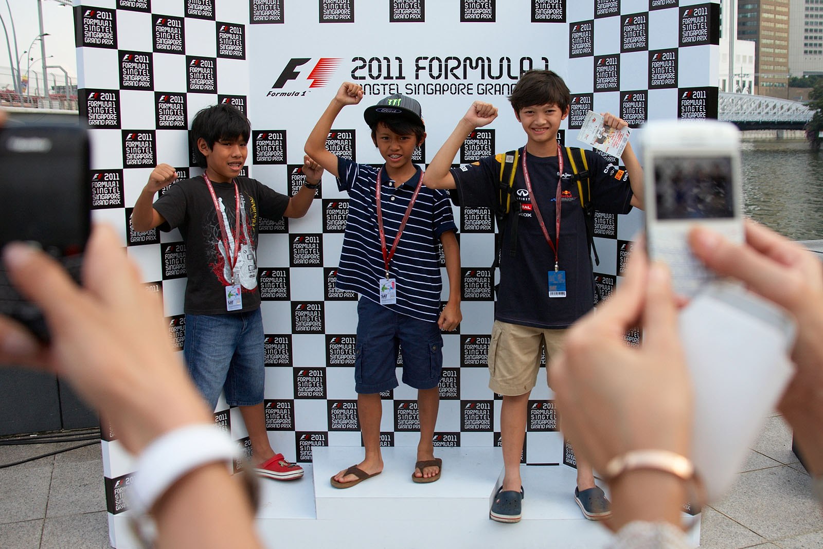 Race fans make their souvenir photos