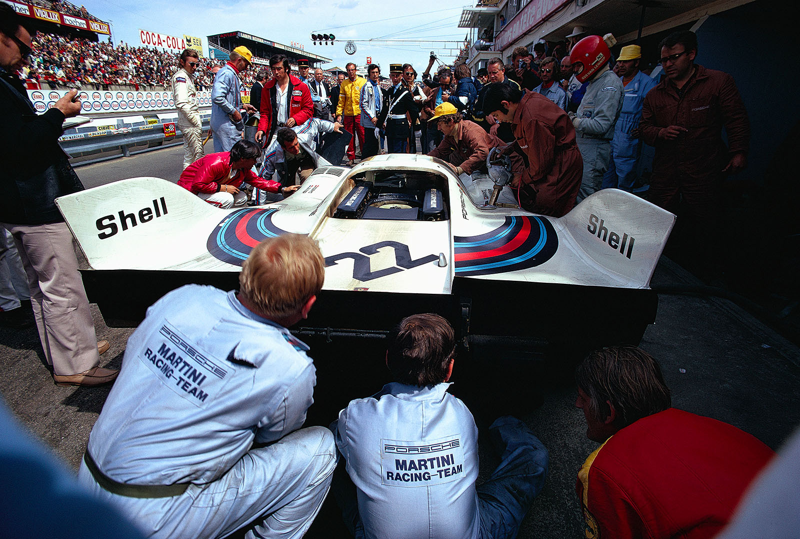 24h Le Mans 1971: The winning Porsche 917K 053 of Helmut Marko (A) and Gijs van Lennep (NL) in pits