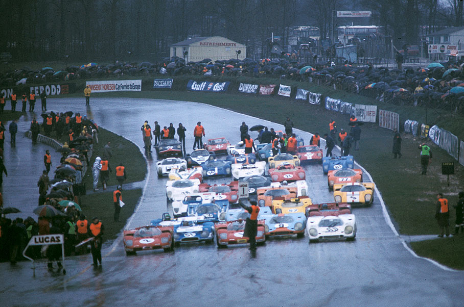 Waiting cars at starting grid of the 1970 BOAC 1000 Kilometres in Brands Hatch