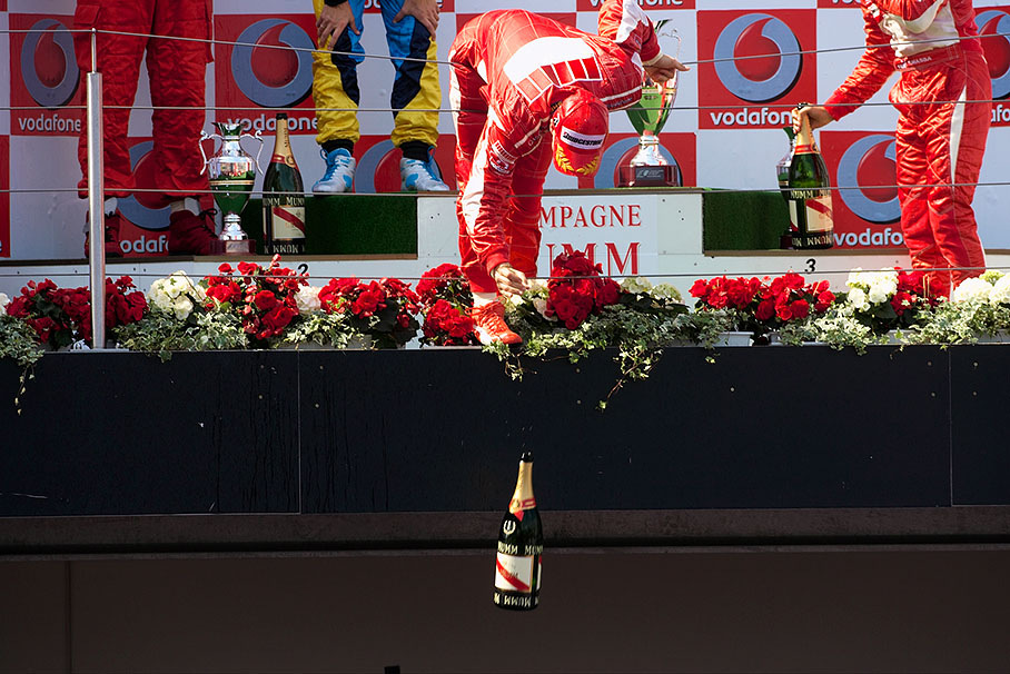 Champagne for the team