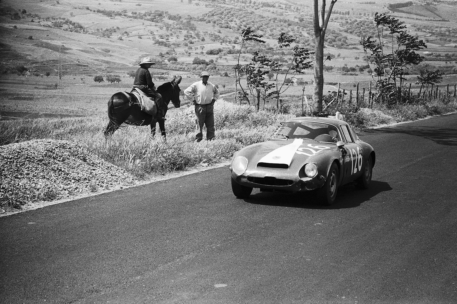 The Alfa Romeo Giulia TZ, driven by Pietro Lo Piccolo (I) and Salvatore Sutera (I), entered by Scuderia Pegaso, wins in the S1.6 classement (33rd overall)