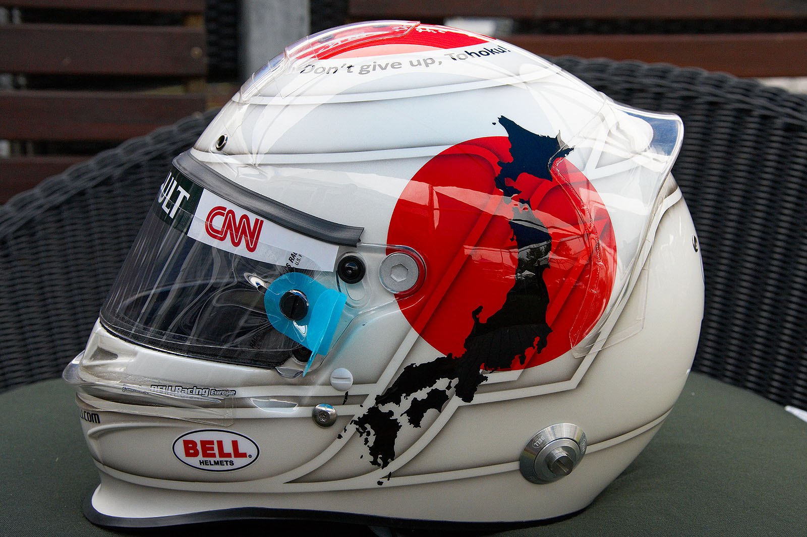 Jarno Trulli's helmet with a Japanese national banner