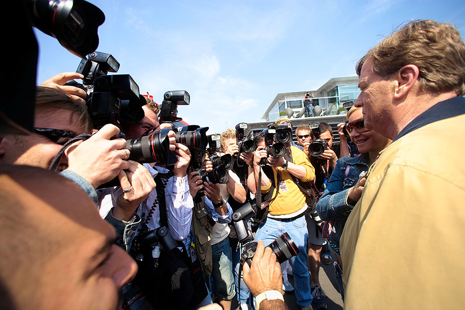 Yellow press snappers darting local VIPs Tatjana Gsell and Ferfried Prinz von Hohenzollern-Sigmaringen