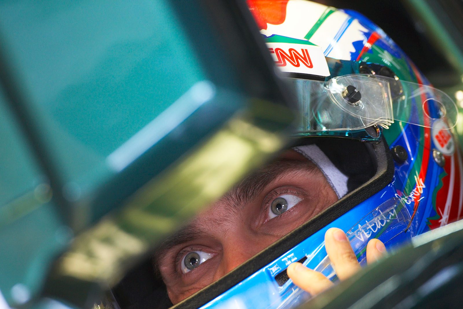 Vitaly Petrov, Caterham
