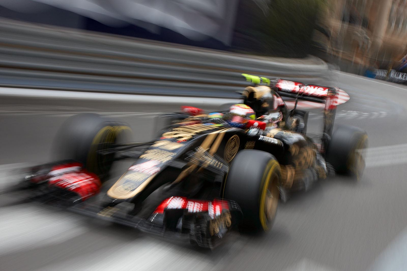 Pastor Maldonado, Lotus-Mercedes