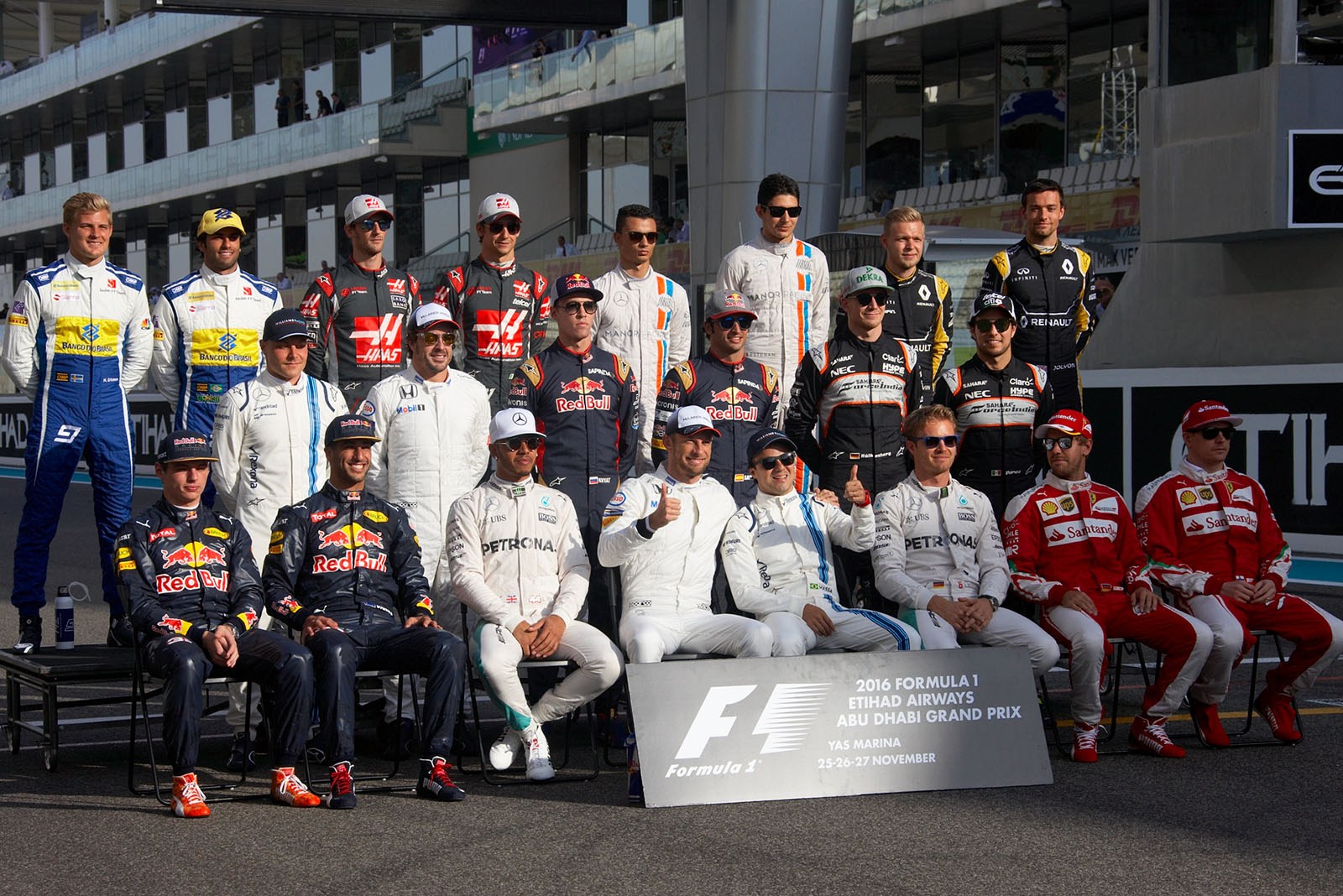 Formula 1 2016 Abu Dhabi groub photo before the race start