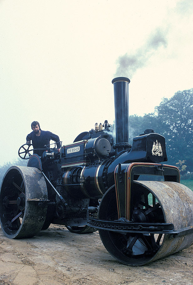 Dampfwalze / steam roller