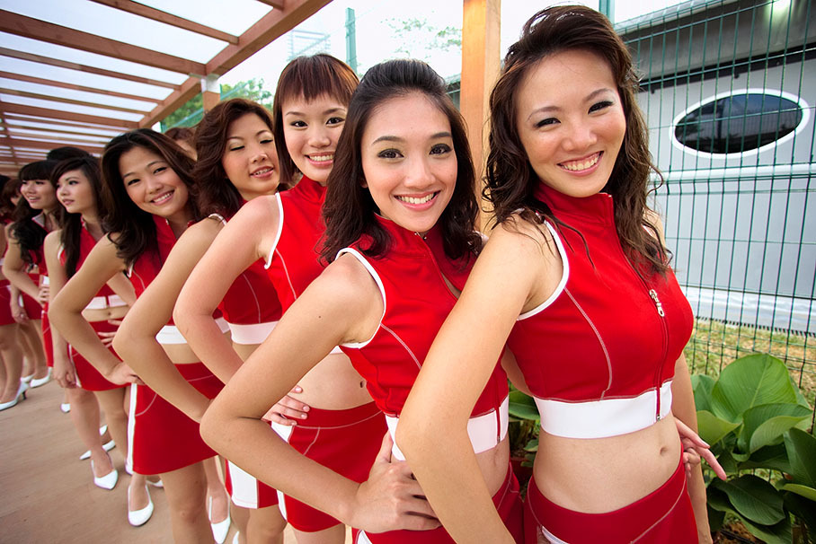 The Singapore grid girls