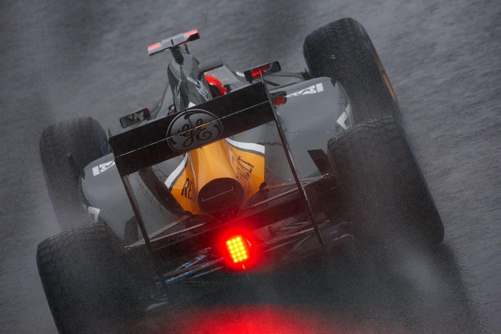 Heikki Kovalainen, Caterham, in the rain