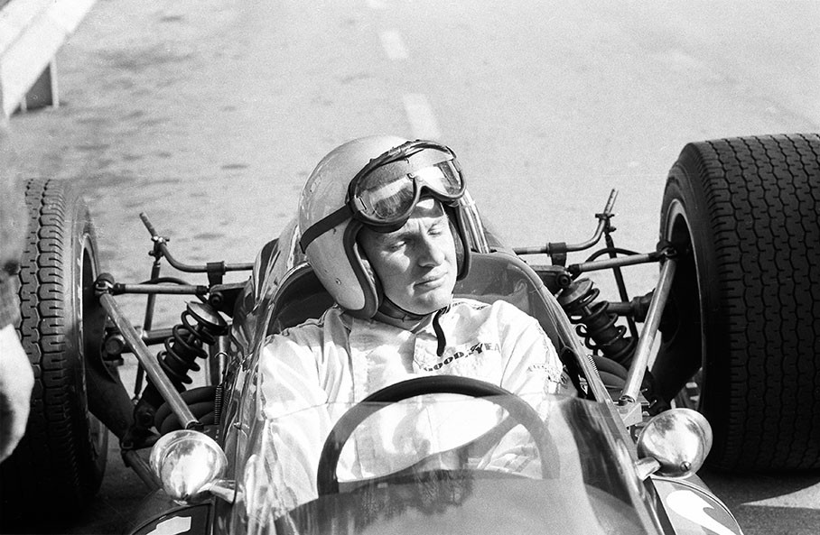 Bruce McLaren in the McLaren-BRM M4B, GP Monaco 1967