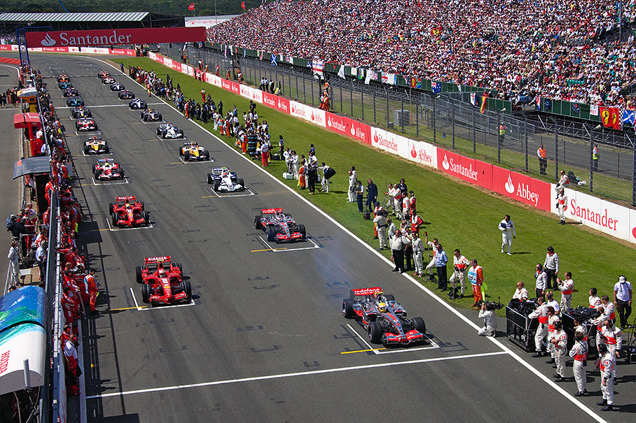 Green lights for formation lap