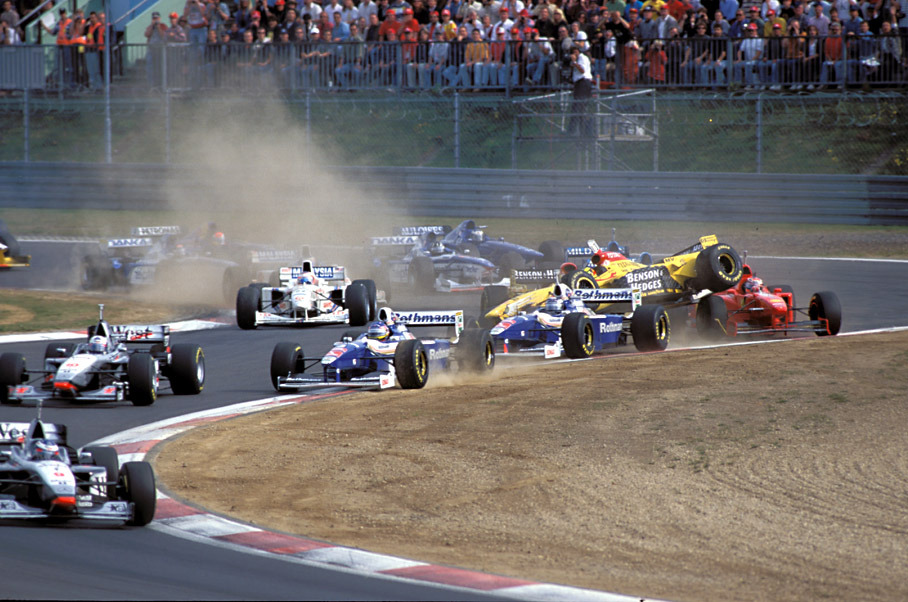 Start crash between the Schumacher brothers, European GP Jerez 1997
