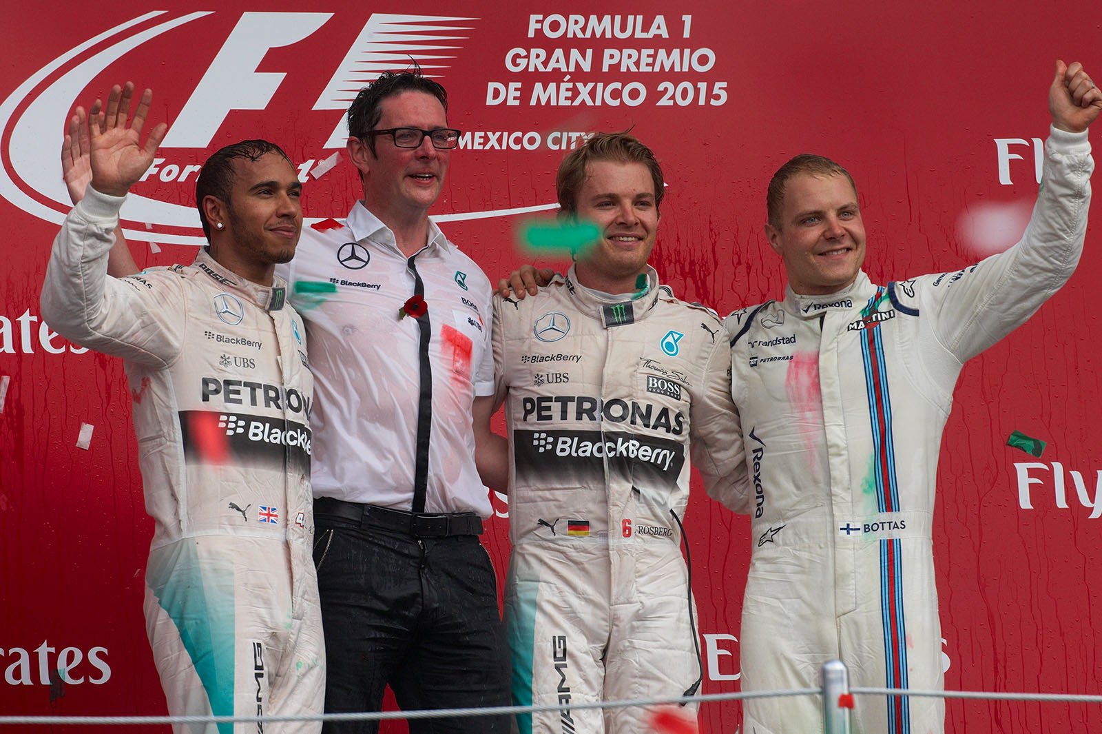 Lewis Hamilton, Andrew Shovlin, chief race engineer at Mercedes, winner Nico Rosberg and Valtteri Bottas, Mexican Grand Prix, 2015