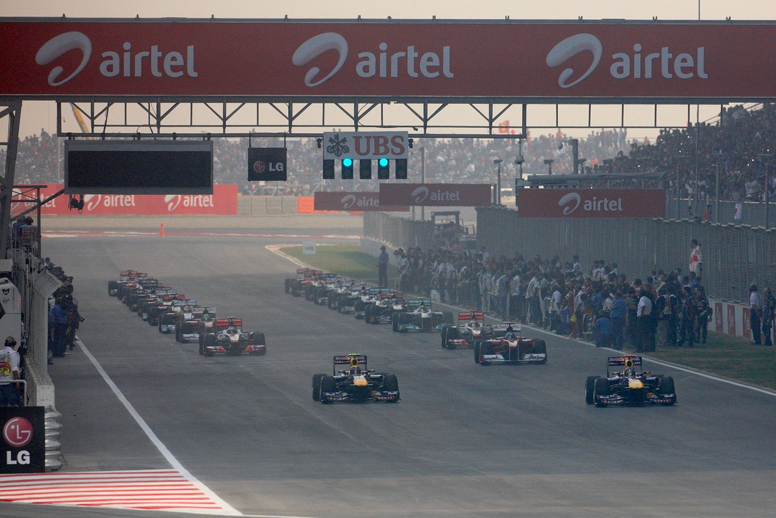 Green lights for formation lap