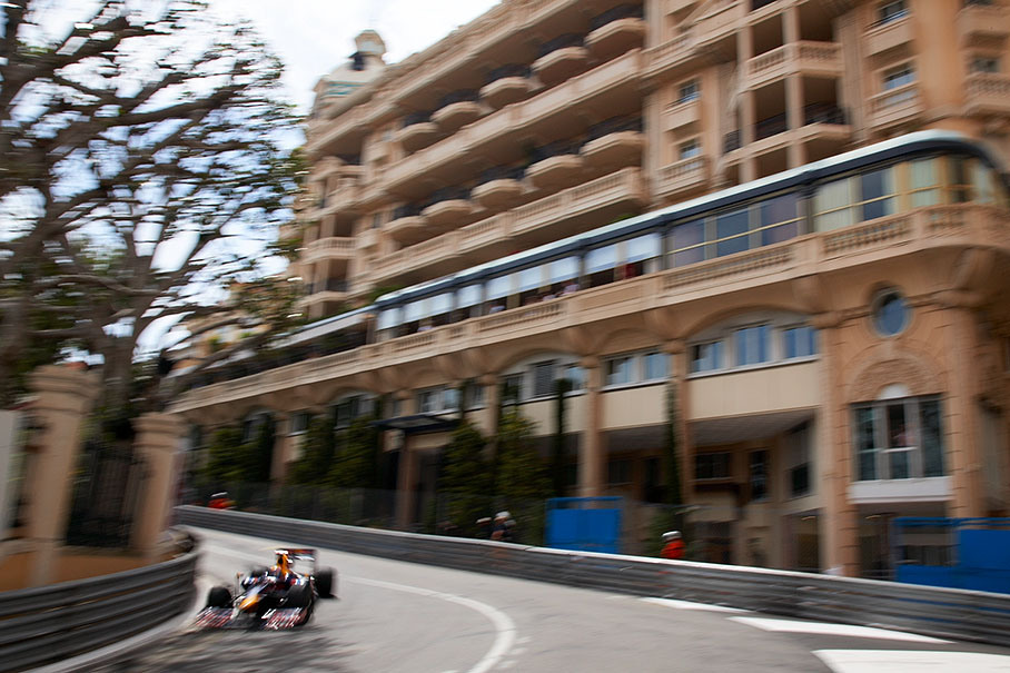 Mark Webber, Red Bull Racing, at Mirabeau turn